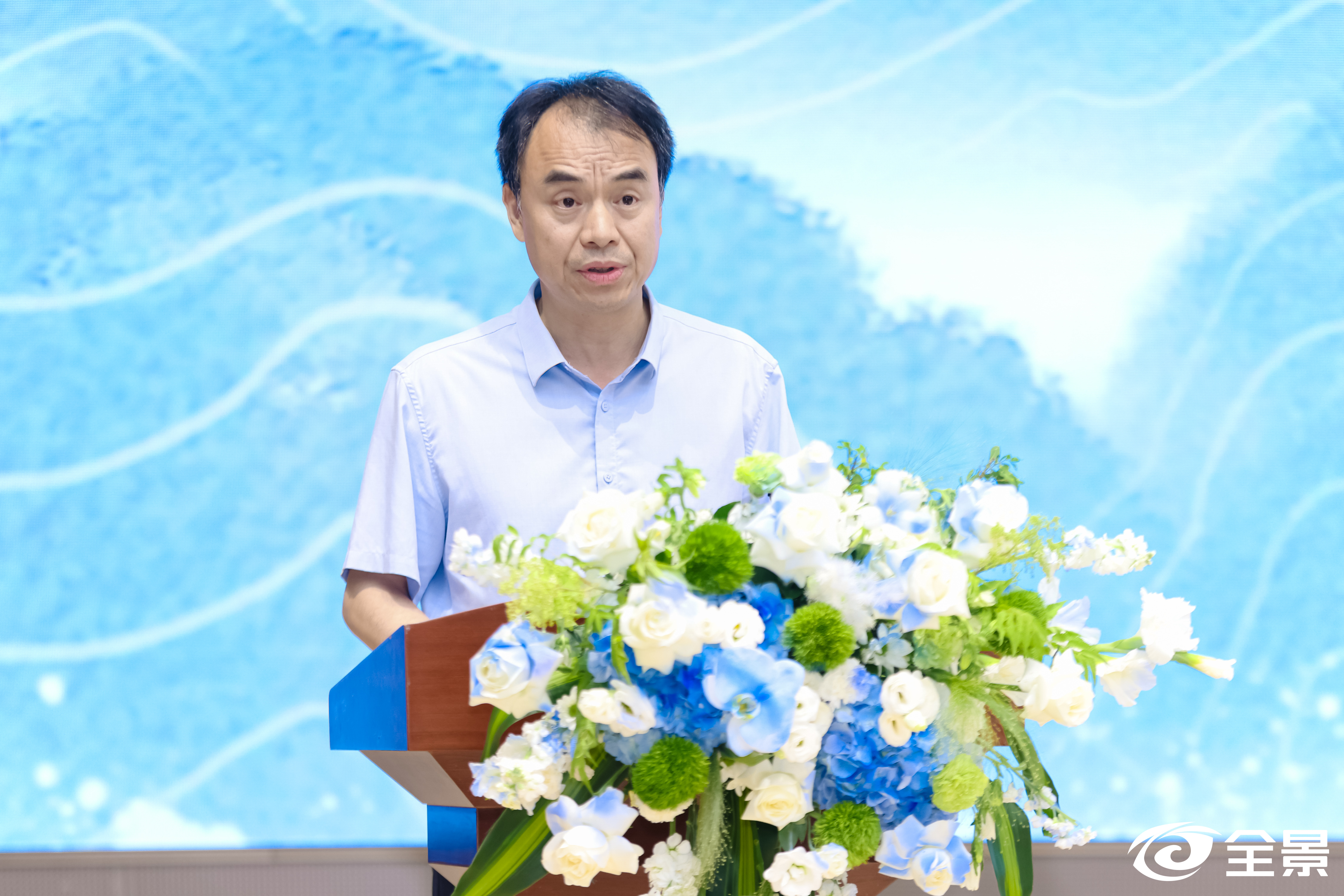 李局.jpeg 李局.jpeg